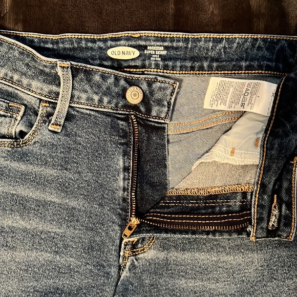 Old Navy jeans - Picture 4 of 5